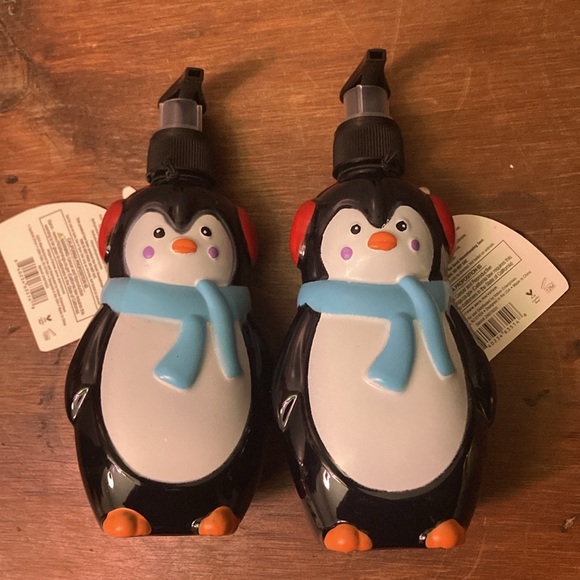 NWT- 2- Iced Raspberry Frosting- Adorable Penguin Hand Soap Dispensers 10.48oz - Picture 12 of 16